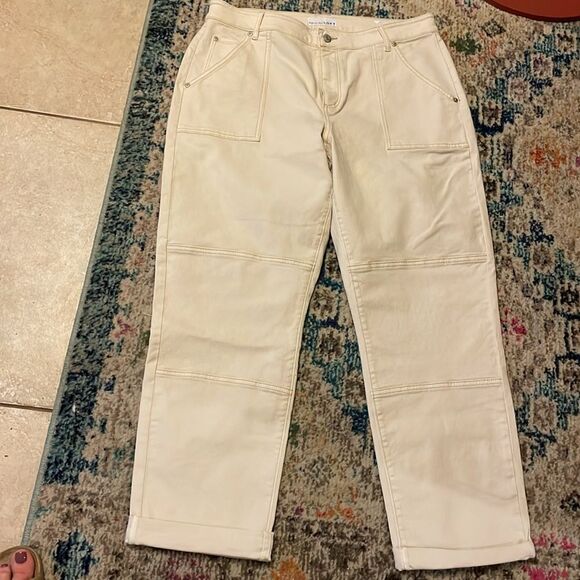 LOFT Women's Cream Jeans - Picture 3 of 5